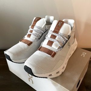 NEW Cloudnova White Pearl Women’s Size 7.5